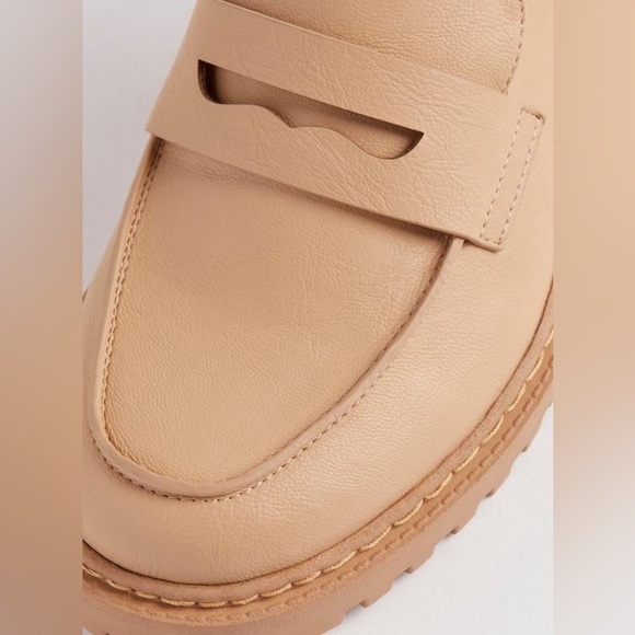 NWT. Torrid 9.5WW Sling Back Lug Loafers. - Picture 3 of 16